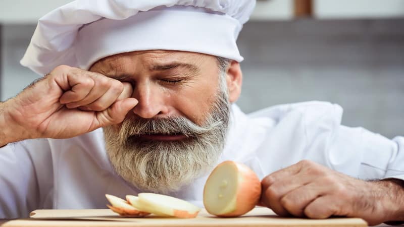 Перестаньте плакать на кухне: научитесь резать лук без слез
